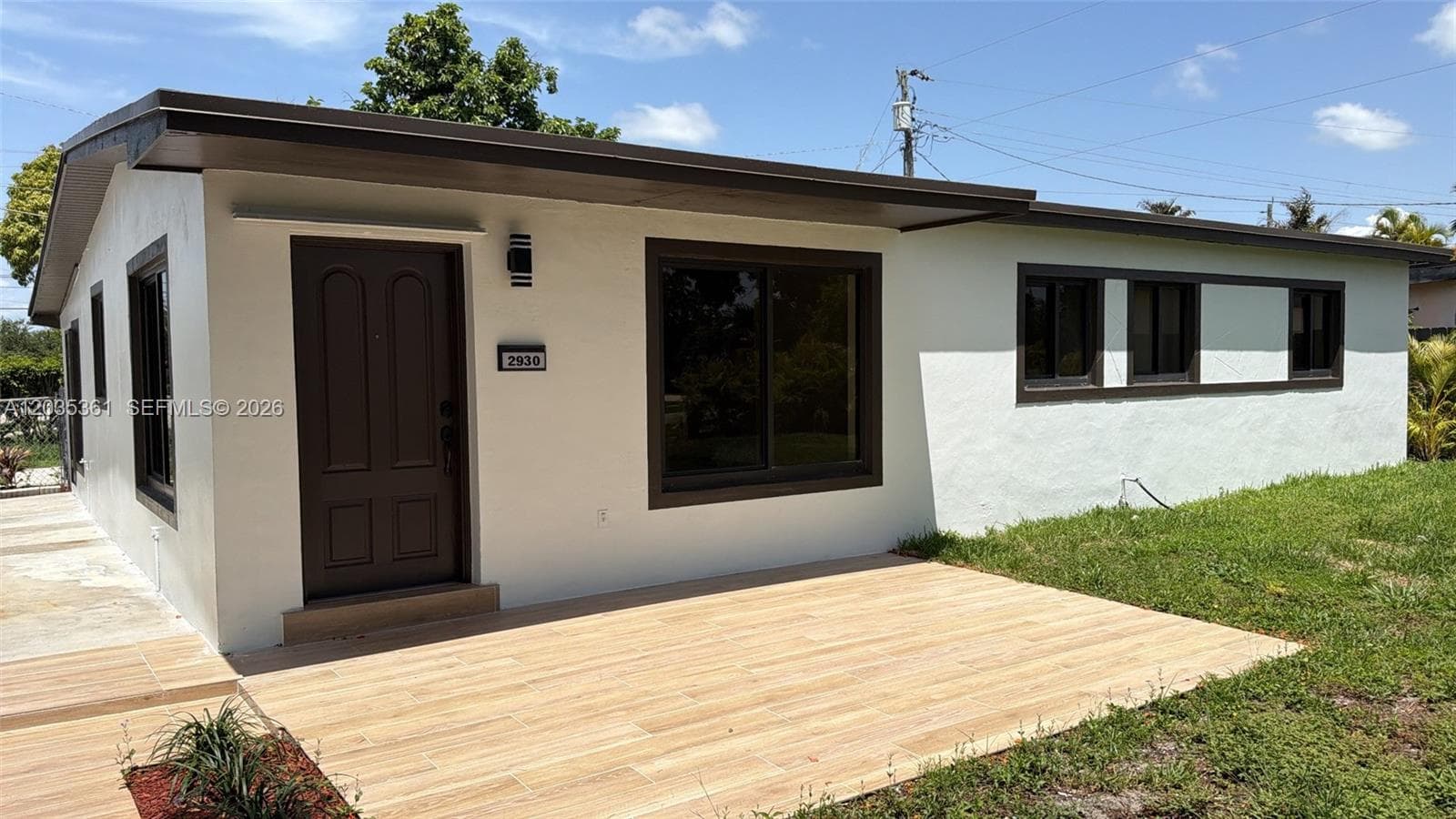 Single Family Residence at 2930 SW 106th Ave, Miami FL 33165
