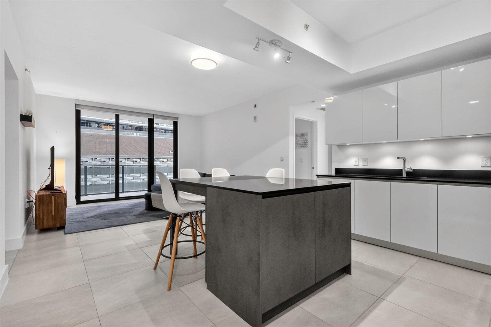 Condominium at 1010 Brickell Avenue # 1607, Miami FL 33131