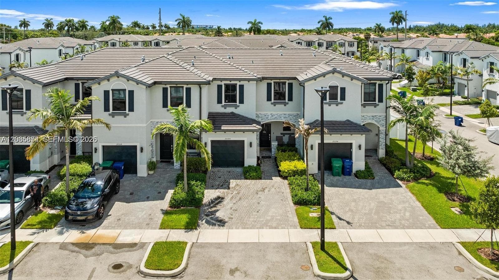 Townhouse at 20380 NW 5th Ct, Miami Gardens FL 33169