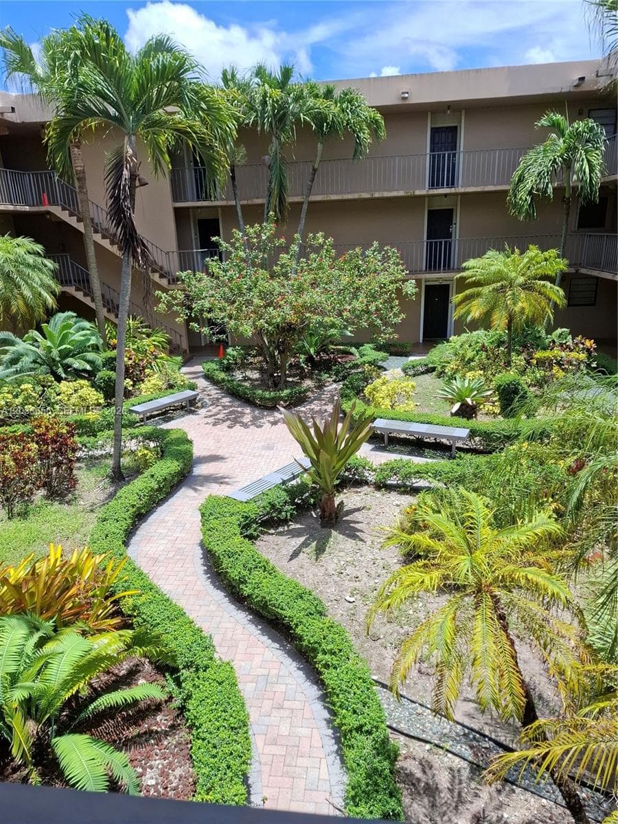 Condominium at 10425 SW 112th Ave # 207, Miami FL 33176