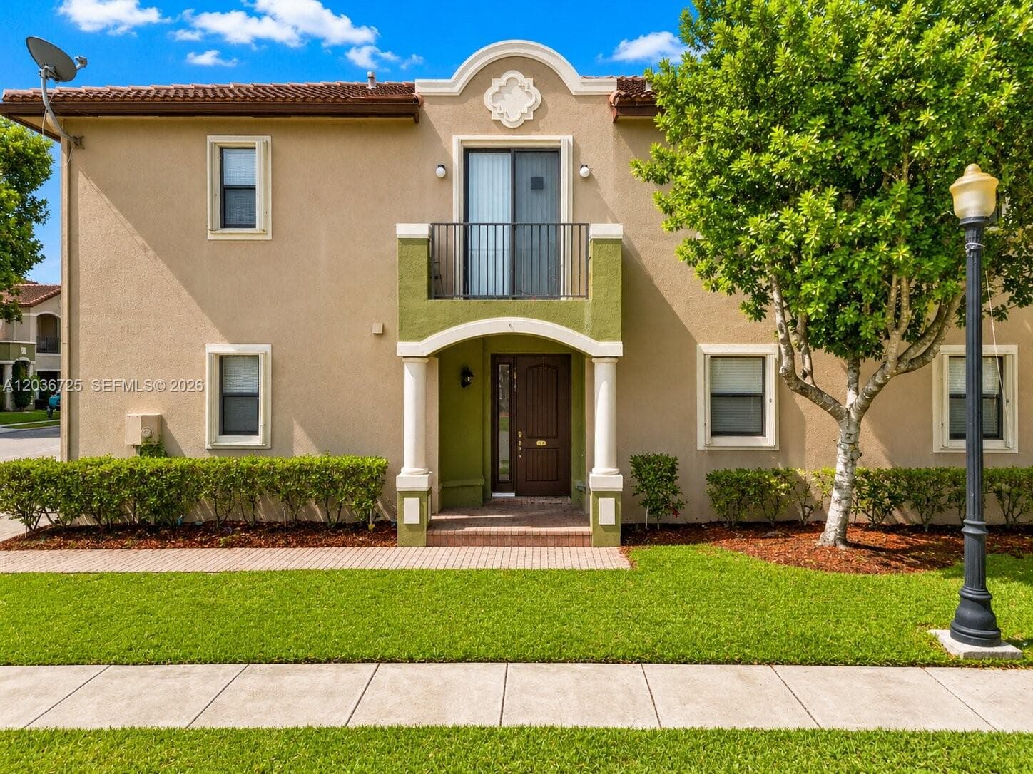 Townhouse at 678 NE 33rd Ter, Homestead FL 33033