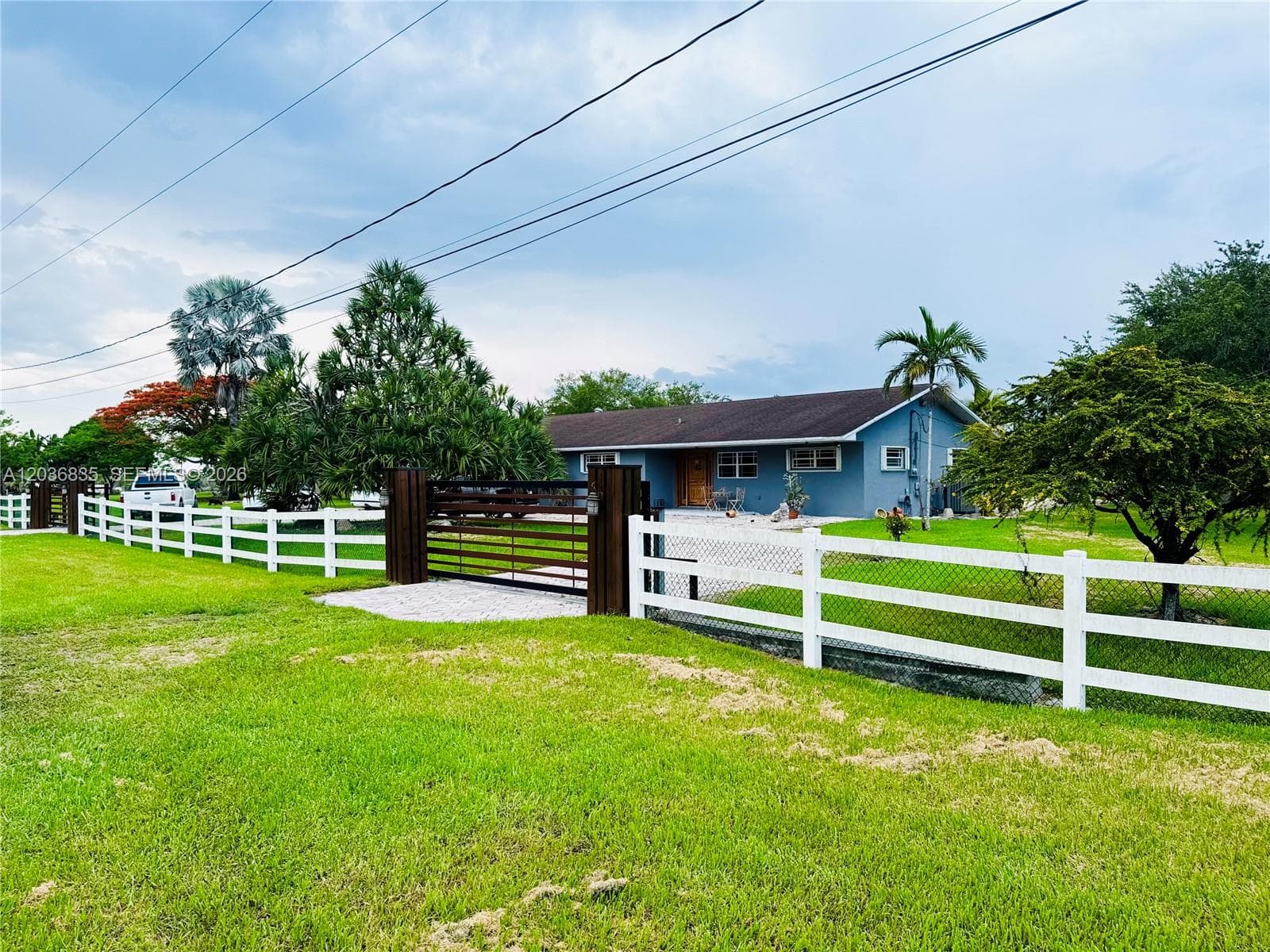 Single Family Residence at 21217 SW 160 ST, Miami FL 33187