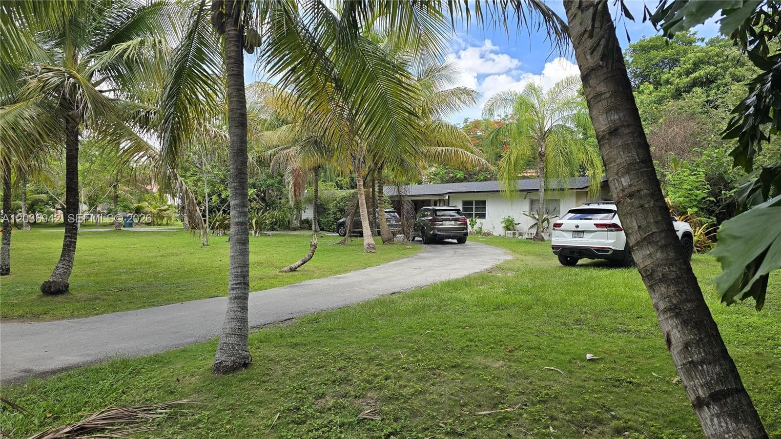 Single Family Residence at 8603 SW 68th St Rd, Miami FL 33143