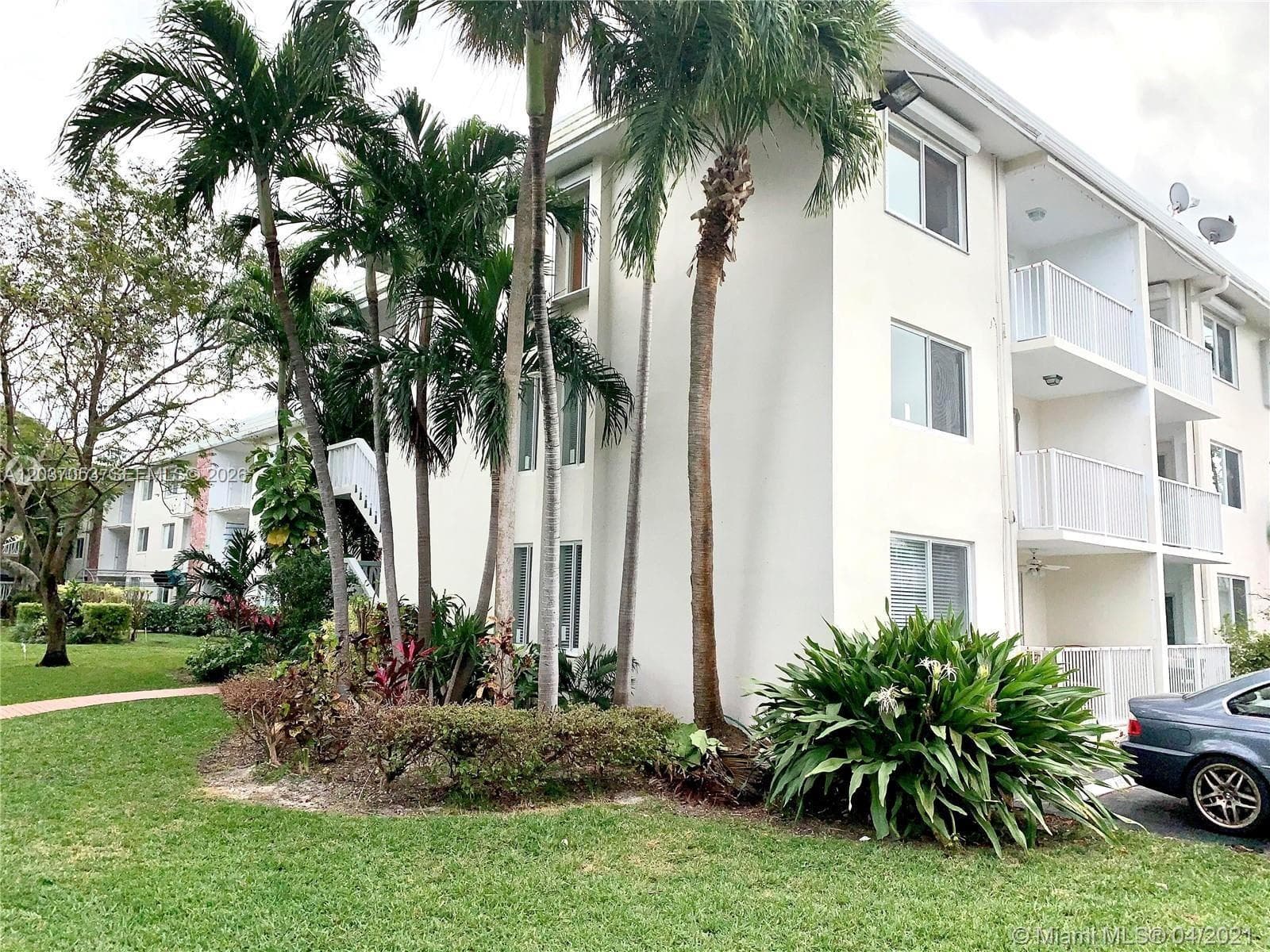 Condominium at 240 Galen Dr # 214, Key Biscayne FL 33149