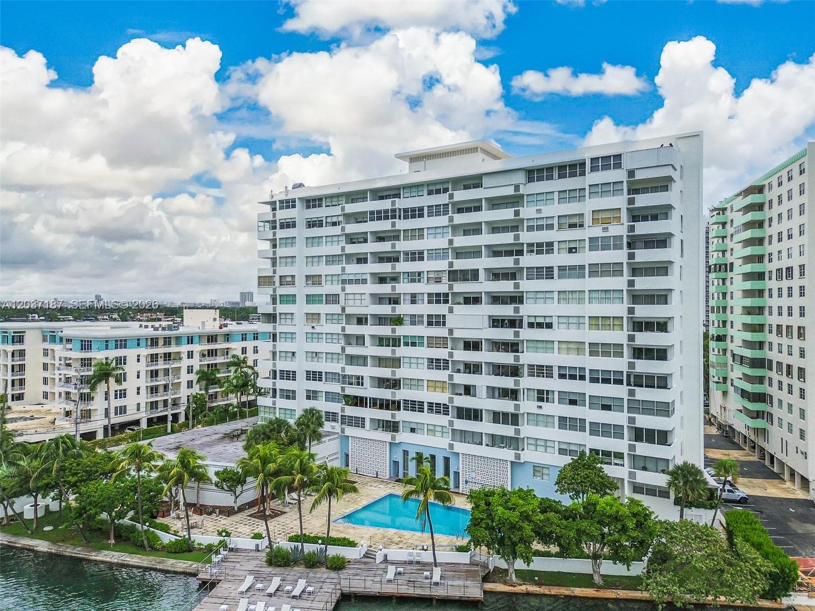 Condominium at 3 Island Ave # 14A, Miami Beach FL 33139