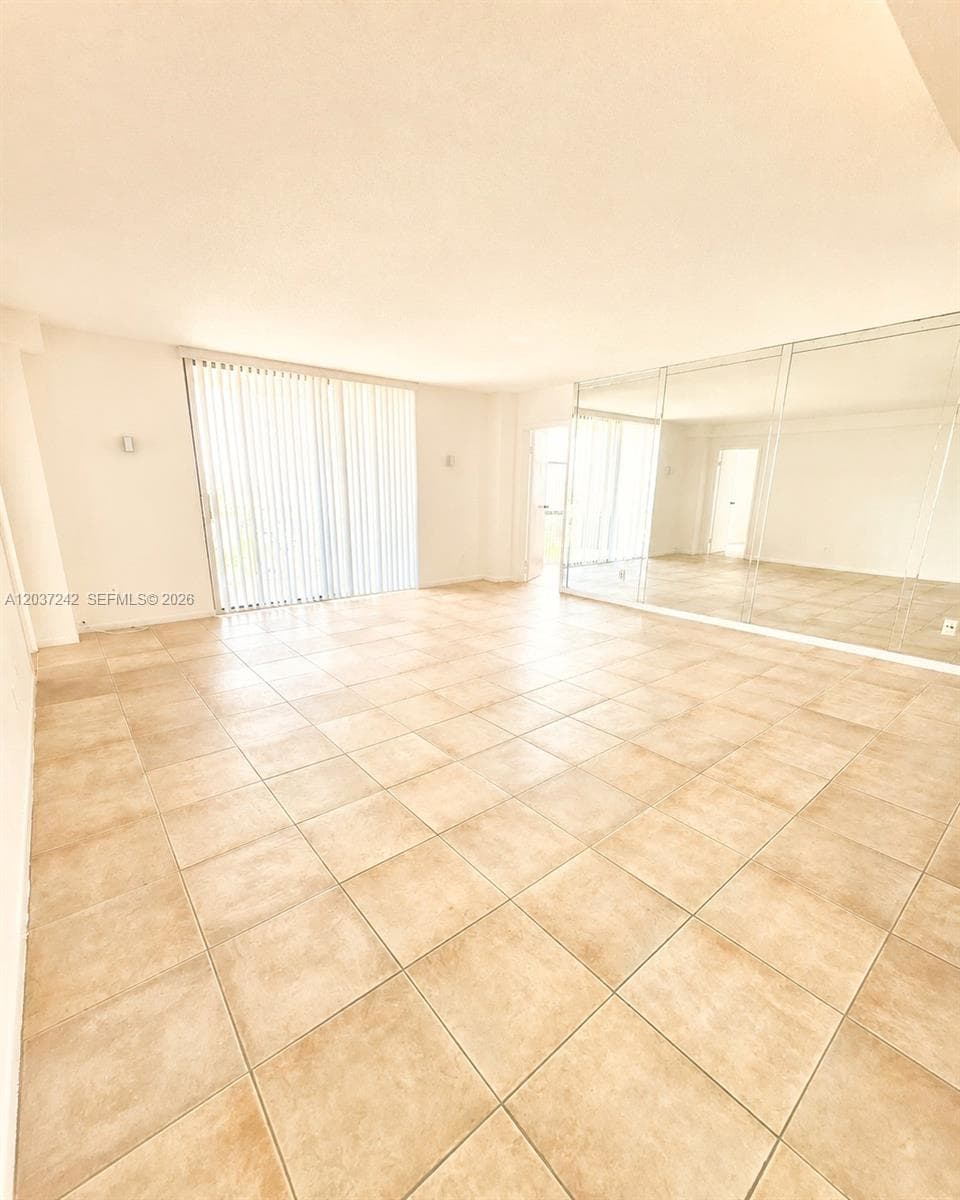 Condominium at 13499 Biscayne Blvd # 706, North Miami FL 33181