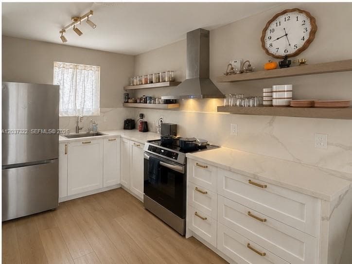 Condominium at 220 Washington Ave # 5C, Miami Beach FL 33139