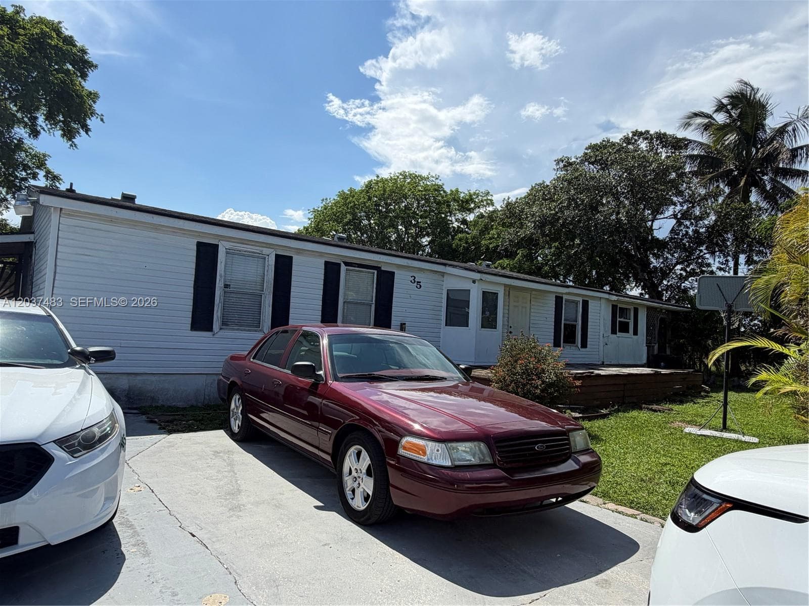 Mobile Home at 19800 SW 180th Ave Lot 35, Miami FL 33187