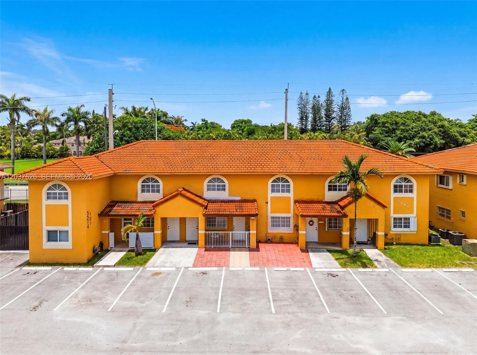 Condominium at 3574 W 80th St # 201, Hialeah FL 33018