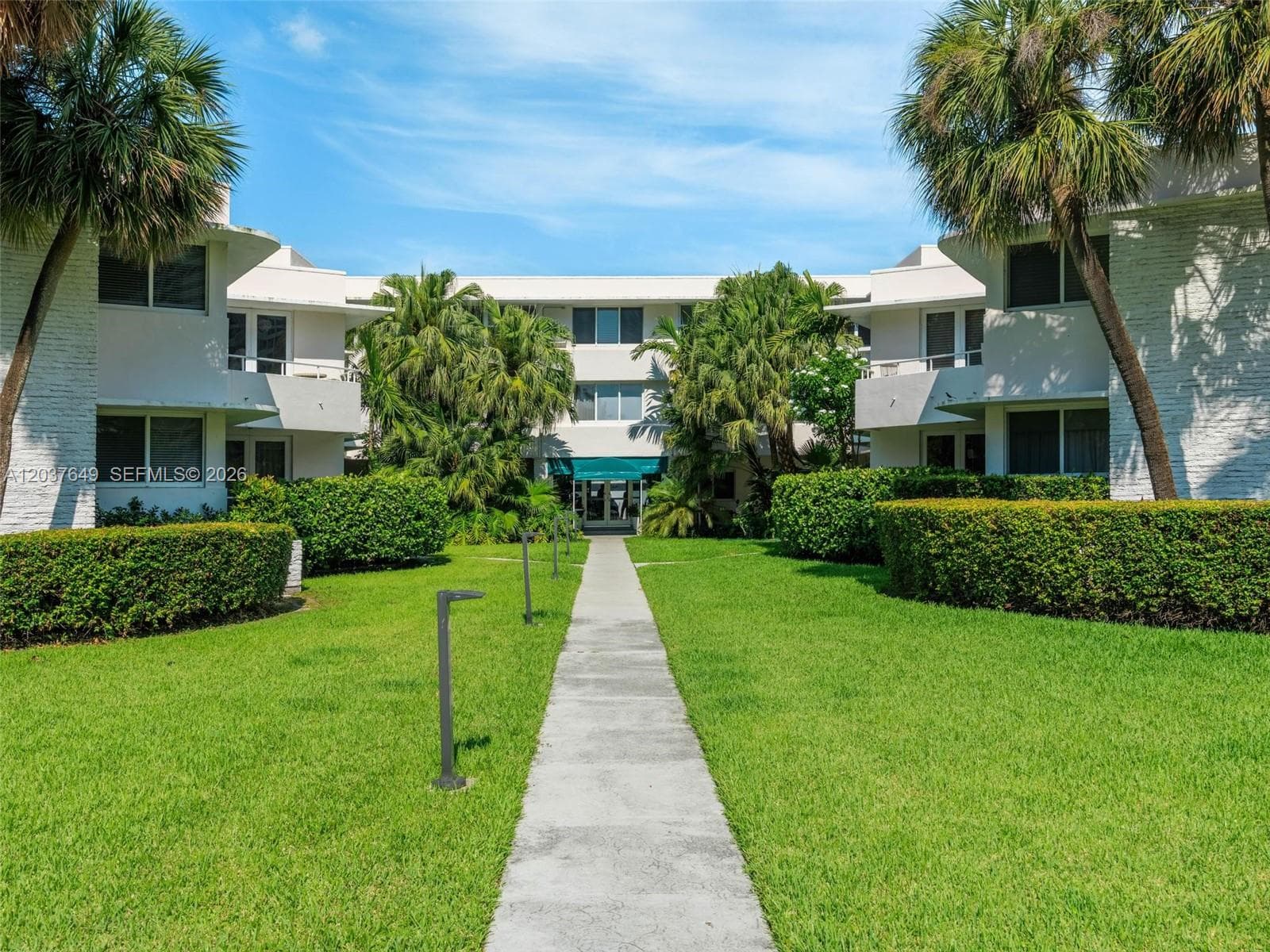 Stock Cooperative at 10190 Collins Ave # 107, Bal Harbour FL 33154