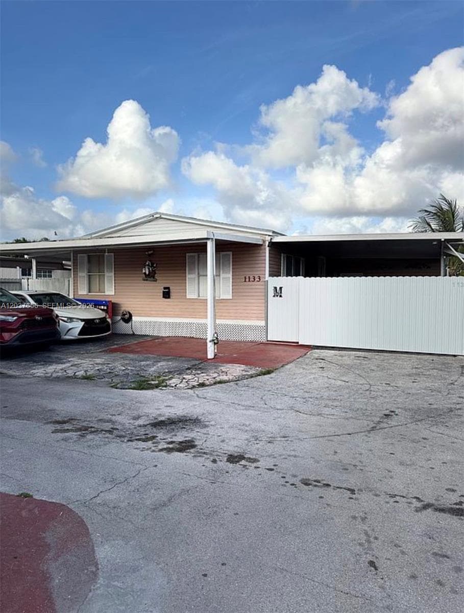 Mobile Home at 1133 SW 130th Ave, Miami FL 33184