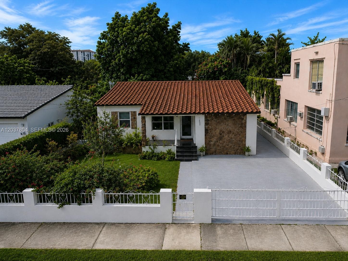 Single Family Residence at 4240 SW 14th St, Miami FL 33134