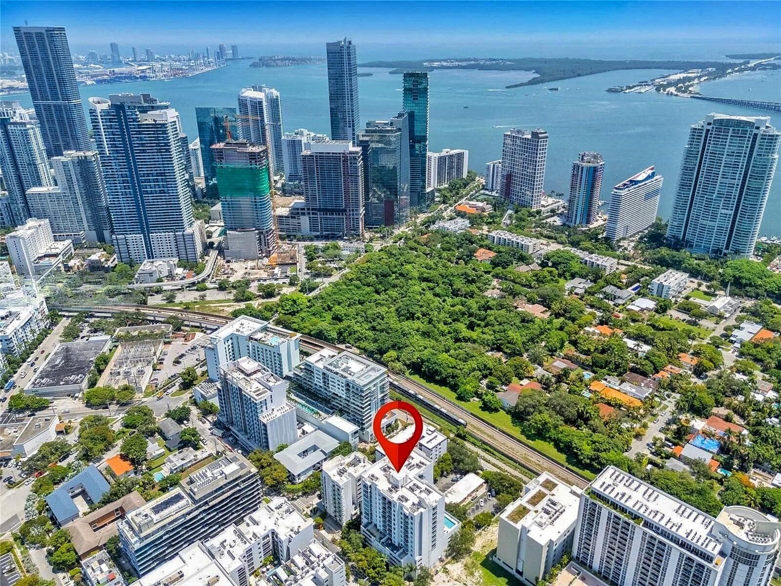 Condominium at 1723 SW 2nd Avenue # 909, Miami FL 33129