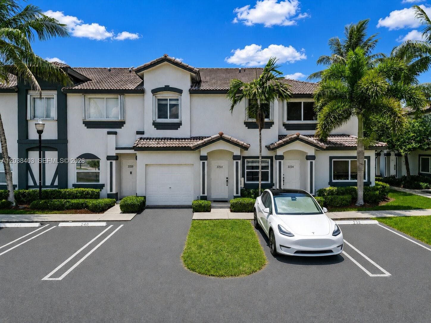Townhouse at 2222 SE 24th Pl # 2222, Homestead FL 33035