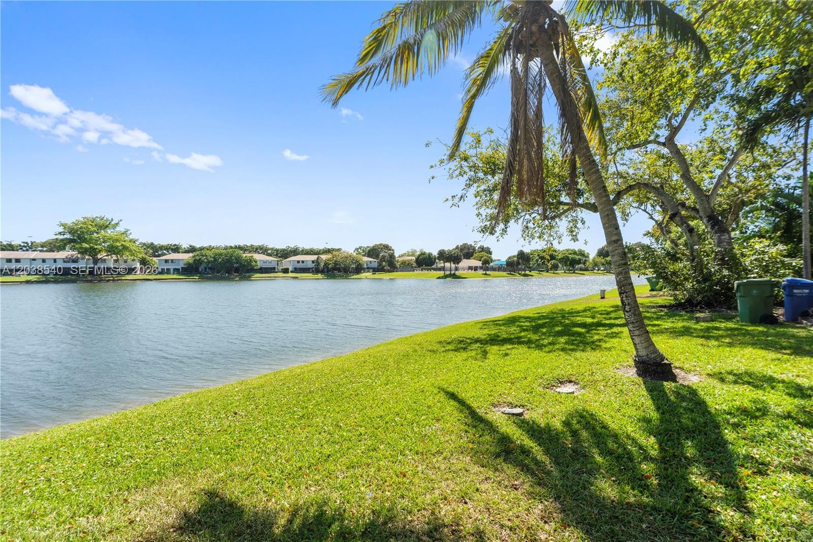 Condominium at 2540 W 67th Pl # 28, Hialeah FL 33016