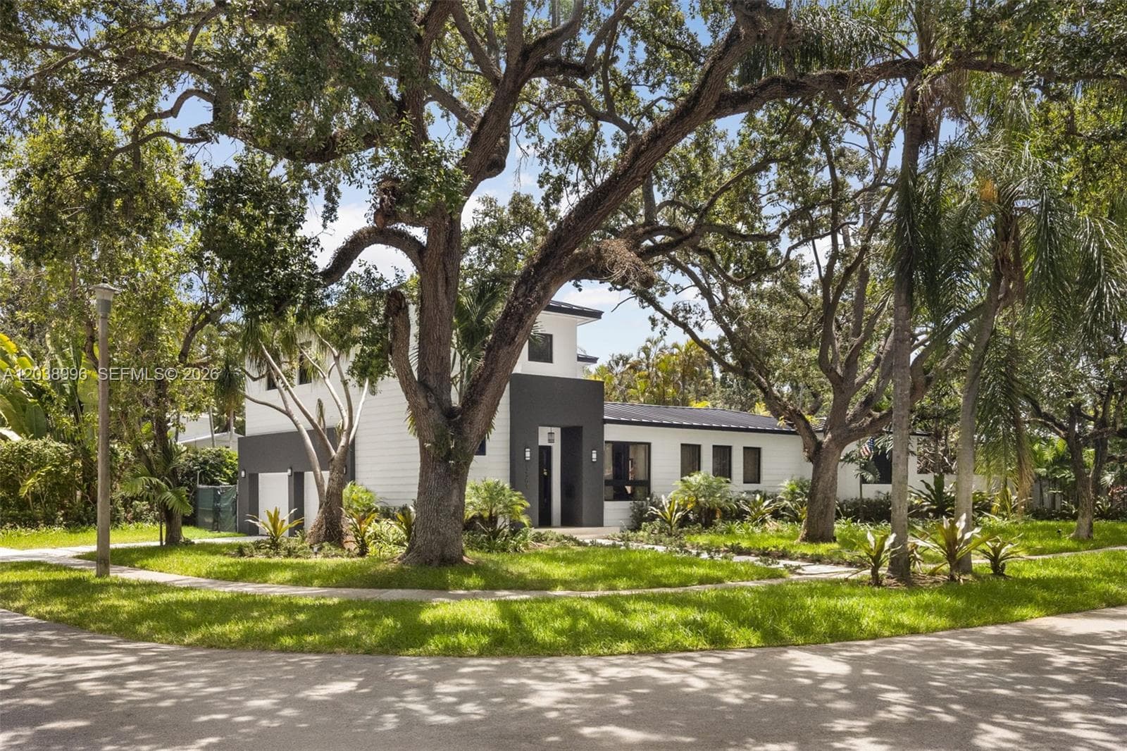 Single Family Residence at 3303 Halissee St, Coconut Grove FL 33133