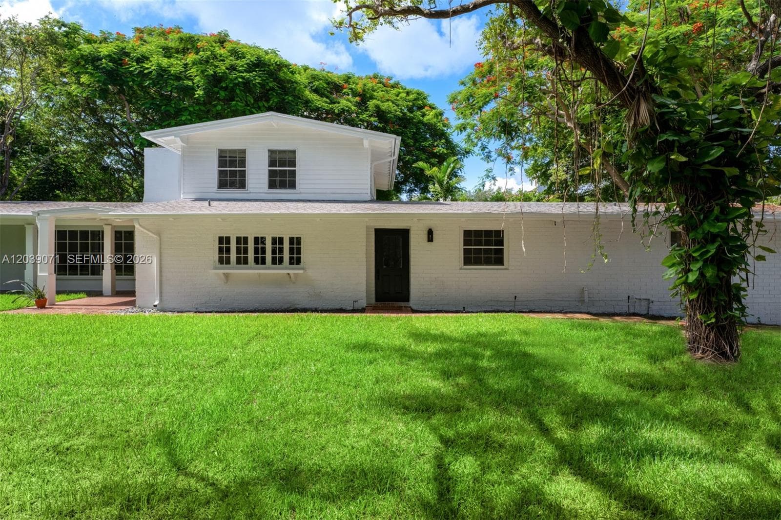Single Family Residence at 5950 SW 128th St, Pinecrest FL 33156