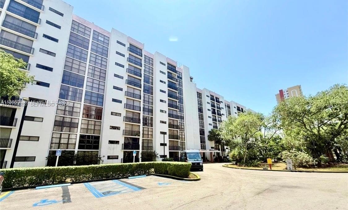Condominium at 16909 N Bay Rd # 116, Sunny Isles Beach FL 33160