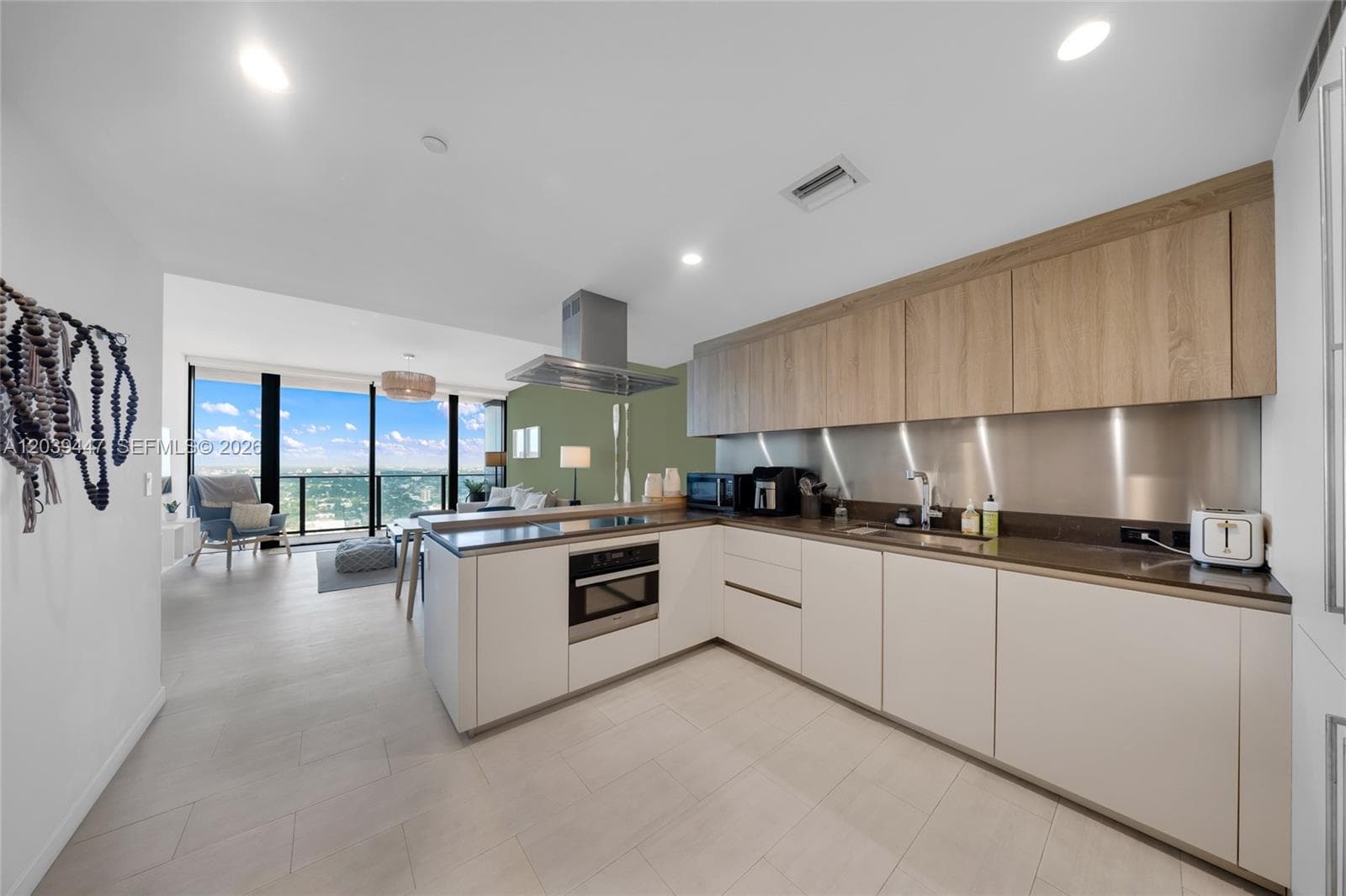 Condominium at 1000 Brickell Plz # 4704, Miami FL 33131