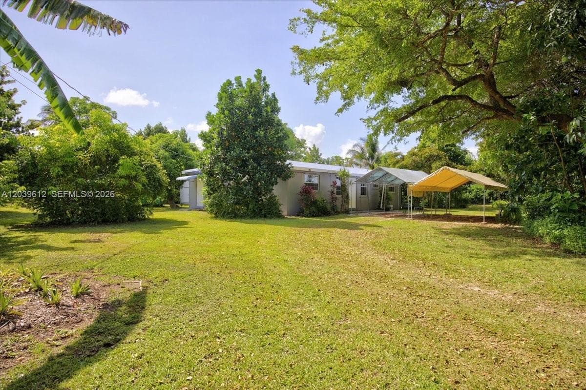 Single Family Residence at 26155 SW 193rd Ave, Homestead FL 33031