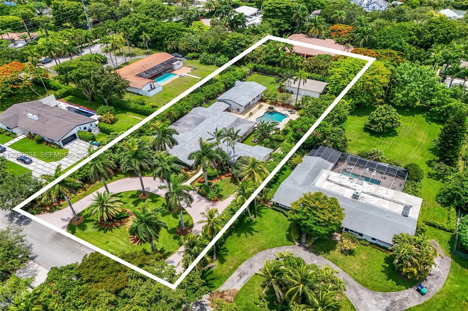 Single Family Residence at 11900 SW 63rd Ave, Pinecrest FL 33156