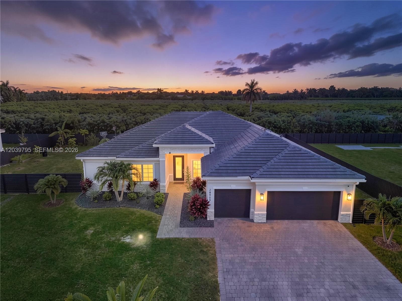 Single Family Residence at 28909 SW 186th Ave, Homestead FL 33030