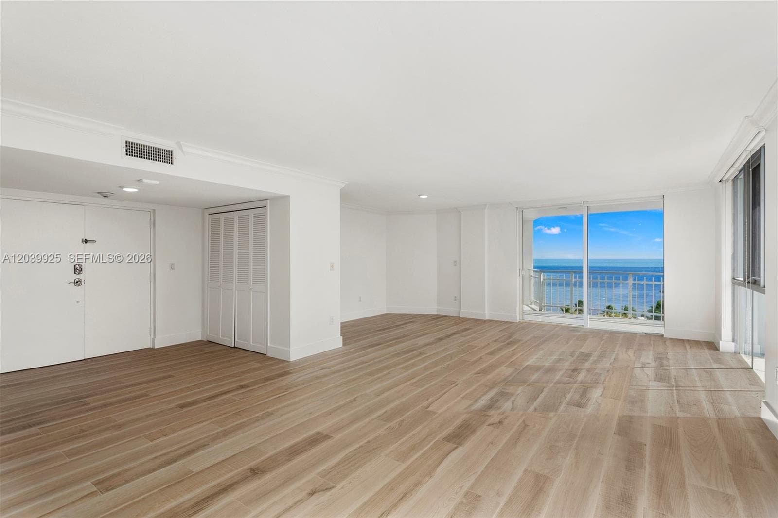 Condominium at 600 Grapetree Dr, Key Biscayne FL 33149