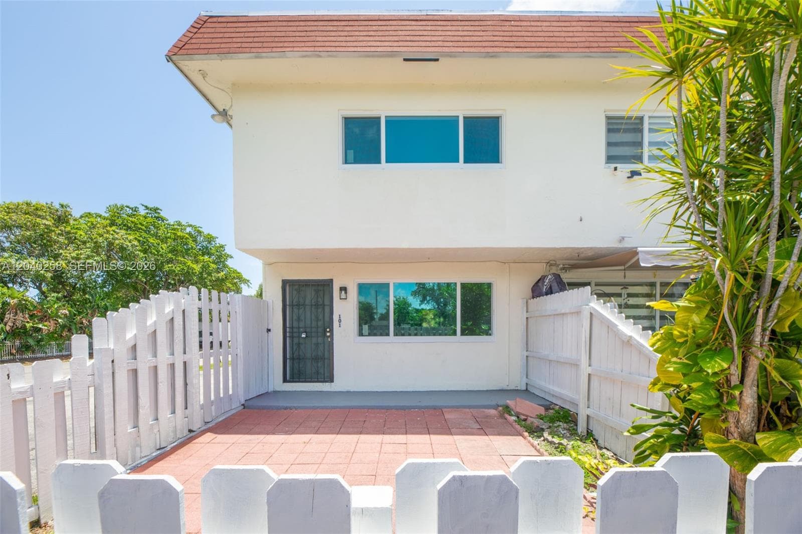 Condominium at 1450 NE 151st St # 101, Miami FL 33162