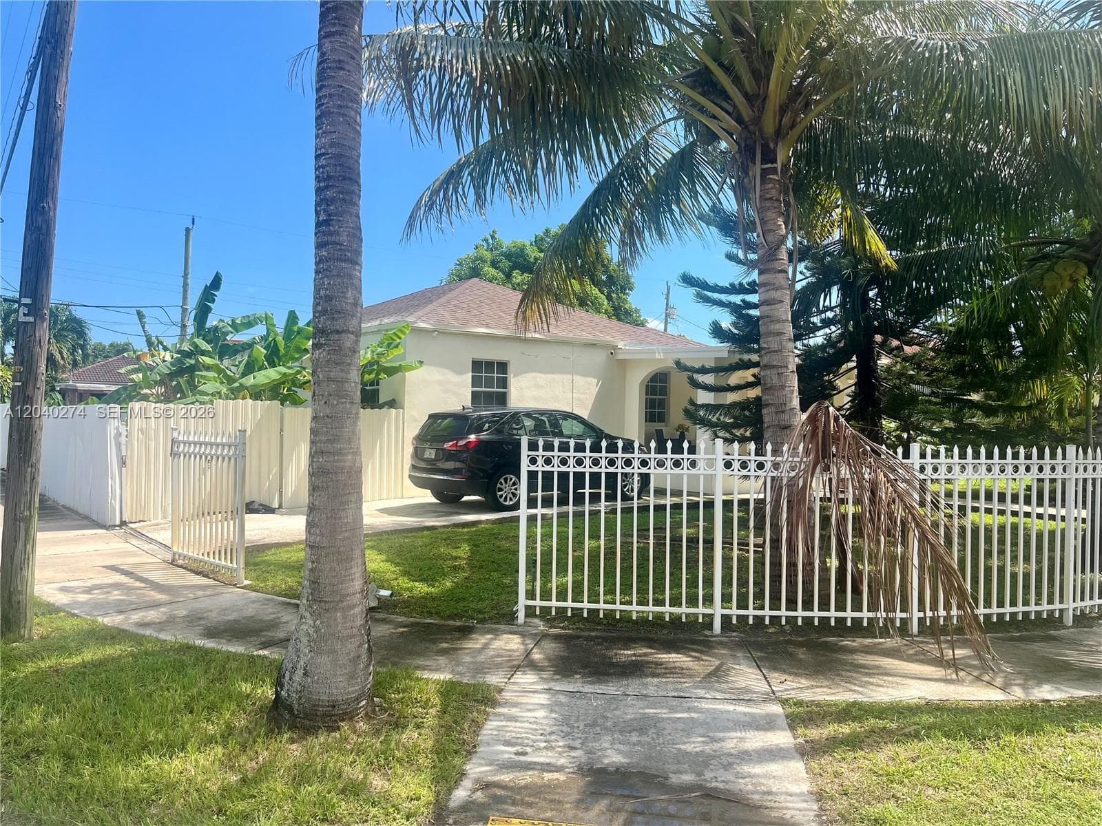 Single Family Residence at 521 NW 32nd Pl, Miami FL 33125