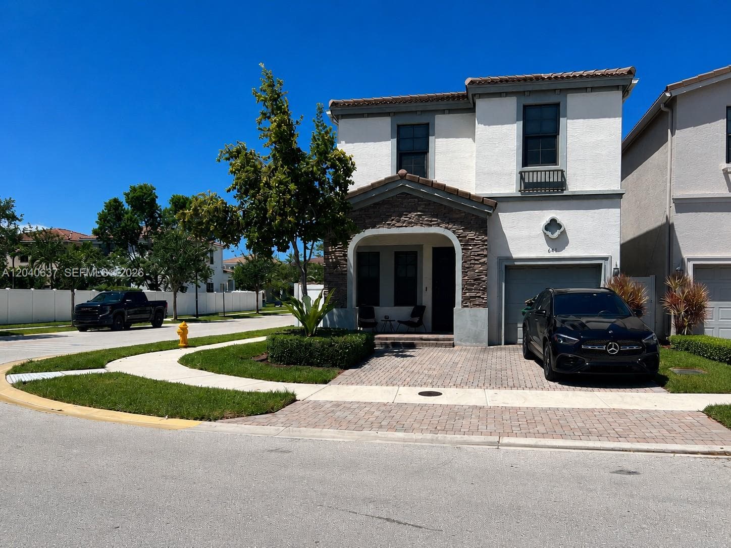 Single Family Residence at 641 NE 191st St, Miami FL 33179