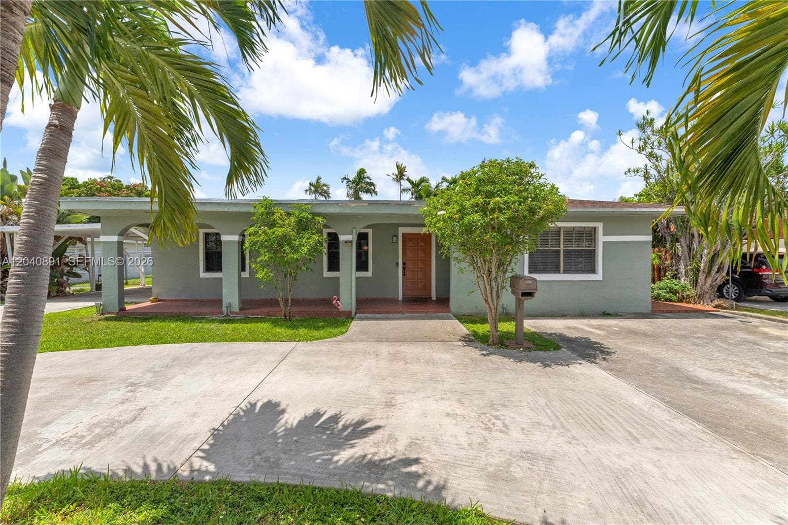 Single Family Residence at 6860 SW 18th St, Miami FL 33155