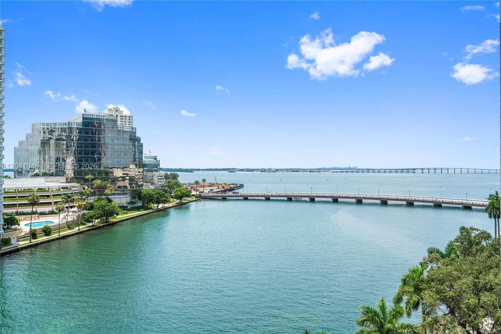 Condominium at 495 Brickell Ave, Miami FL 33131