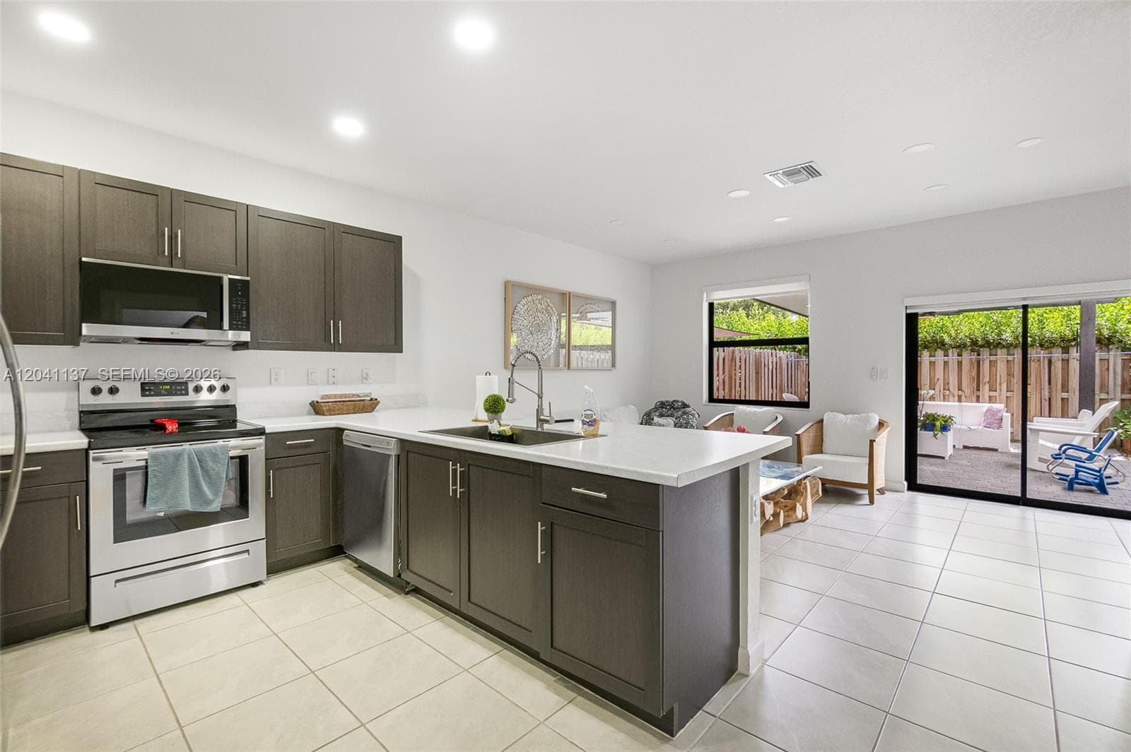 Townhouse at 28729 SW 132nd Ct, Homestead FL 33033