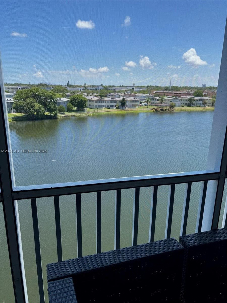 Condominium at 1750 NE 191st St # 4, Miami FL 33179
