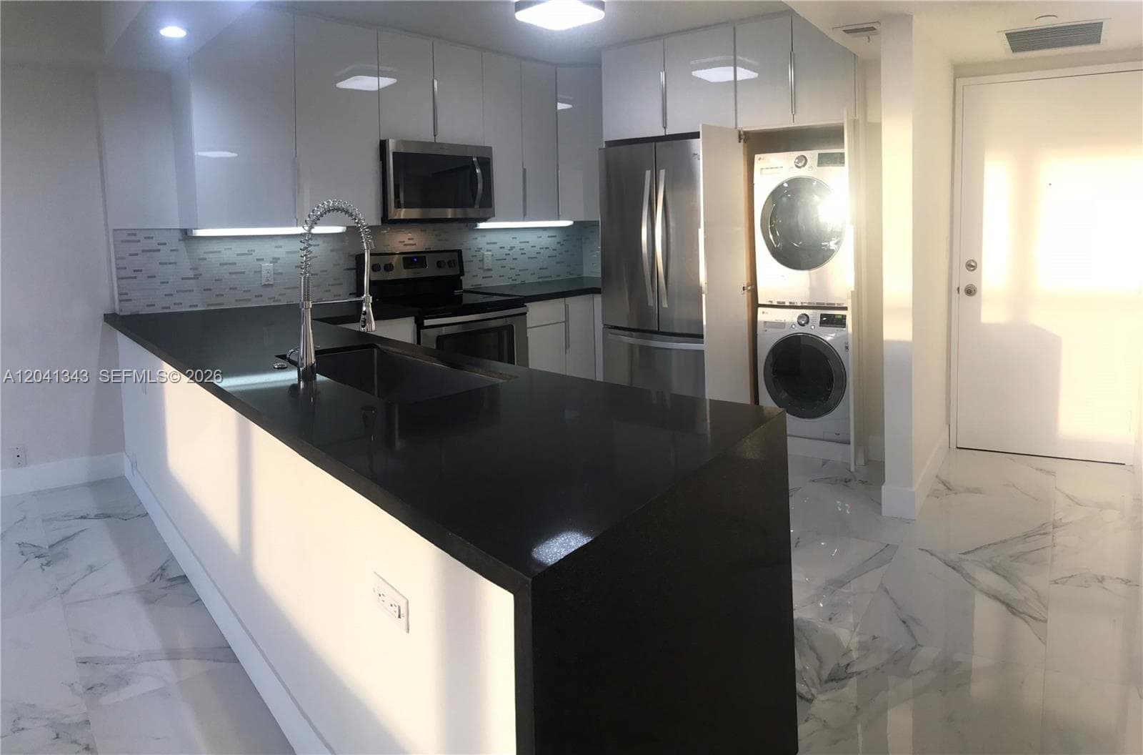 Condominium at 1901 Brickell Ave # B2003, Miami FL 33129