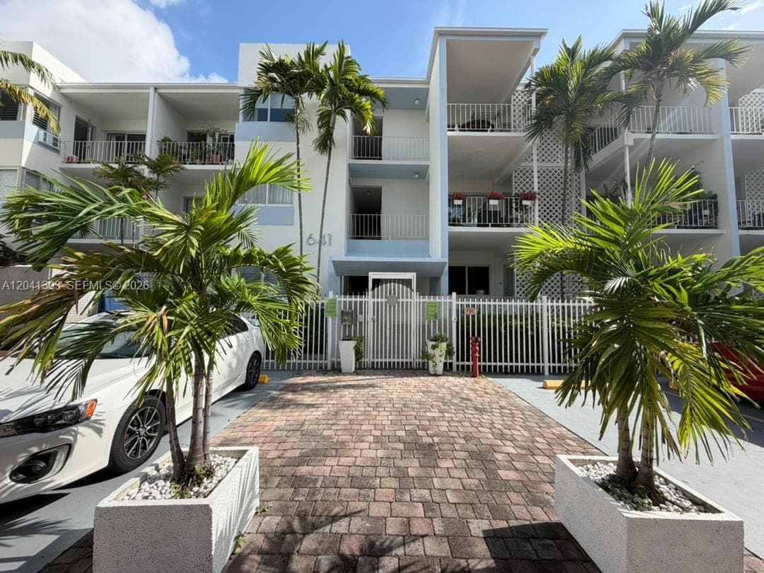 Condominium at 641 Espanola Way # 3, Miami Beach FL 33139