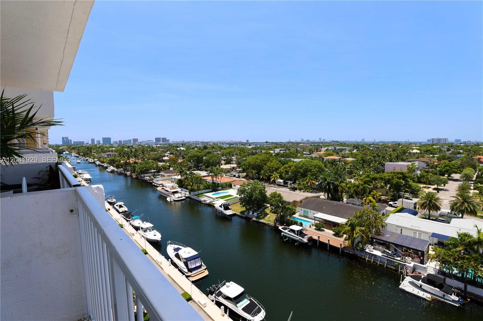 Condominium at 2000 NE 135th St # 906, North Miami FL 33181