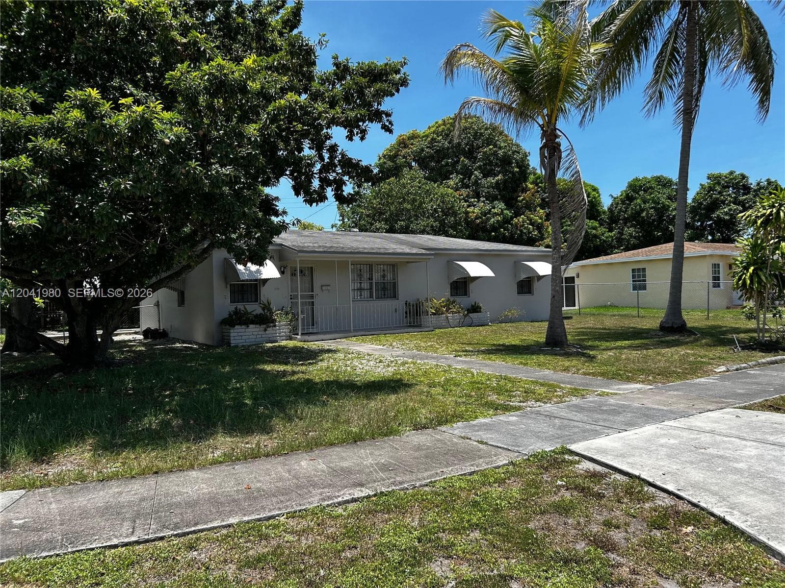 Single Family Residence at 295 NW 189th Ter, Miami Gardens FL 33169