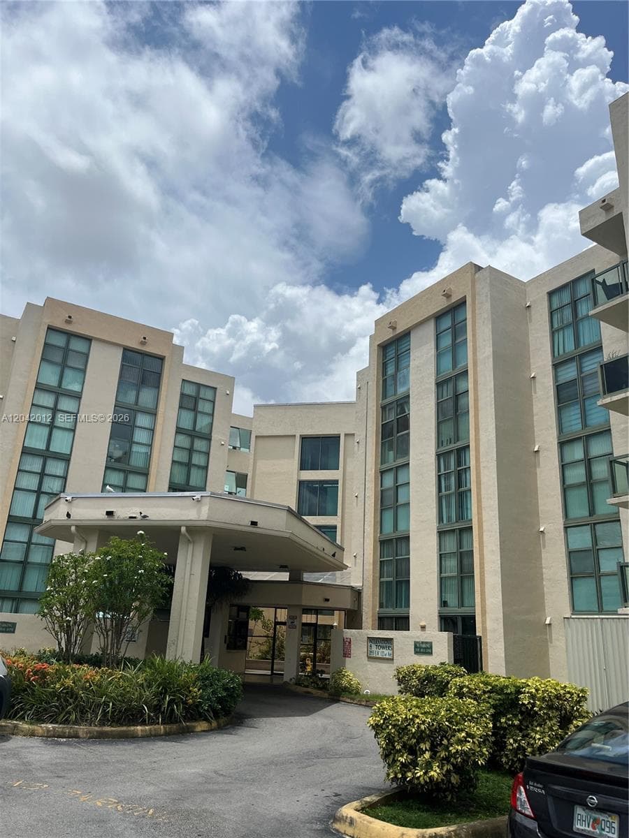 Condominium at 2055 SW 122nd Ave # 321, Miami FL 33175