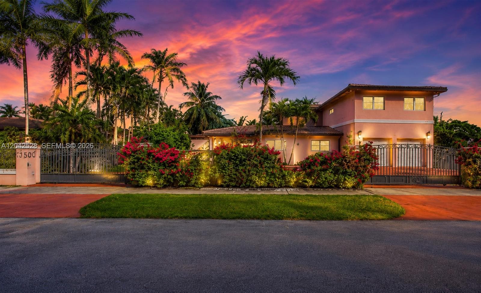 Single Family Residence at 3135 SW 80th Ave, Miami FL 33155
