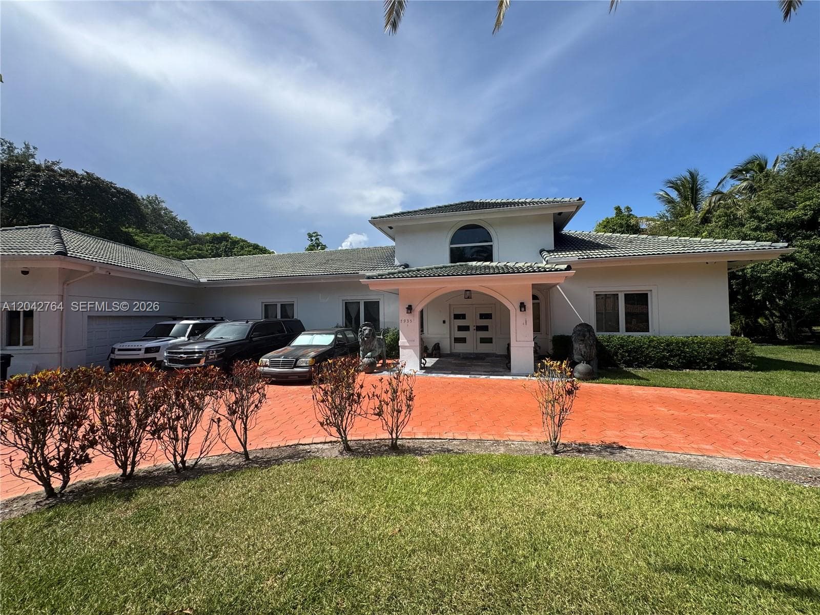 Single Family Residence at 7935 SW 128th St, Pinecrest FL 33156