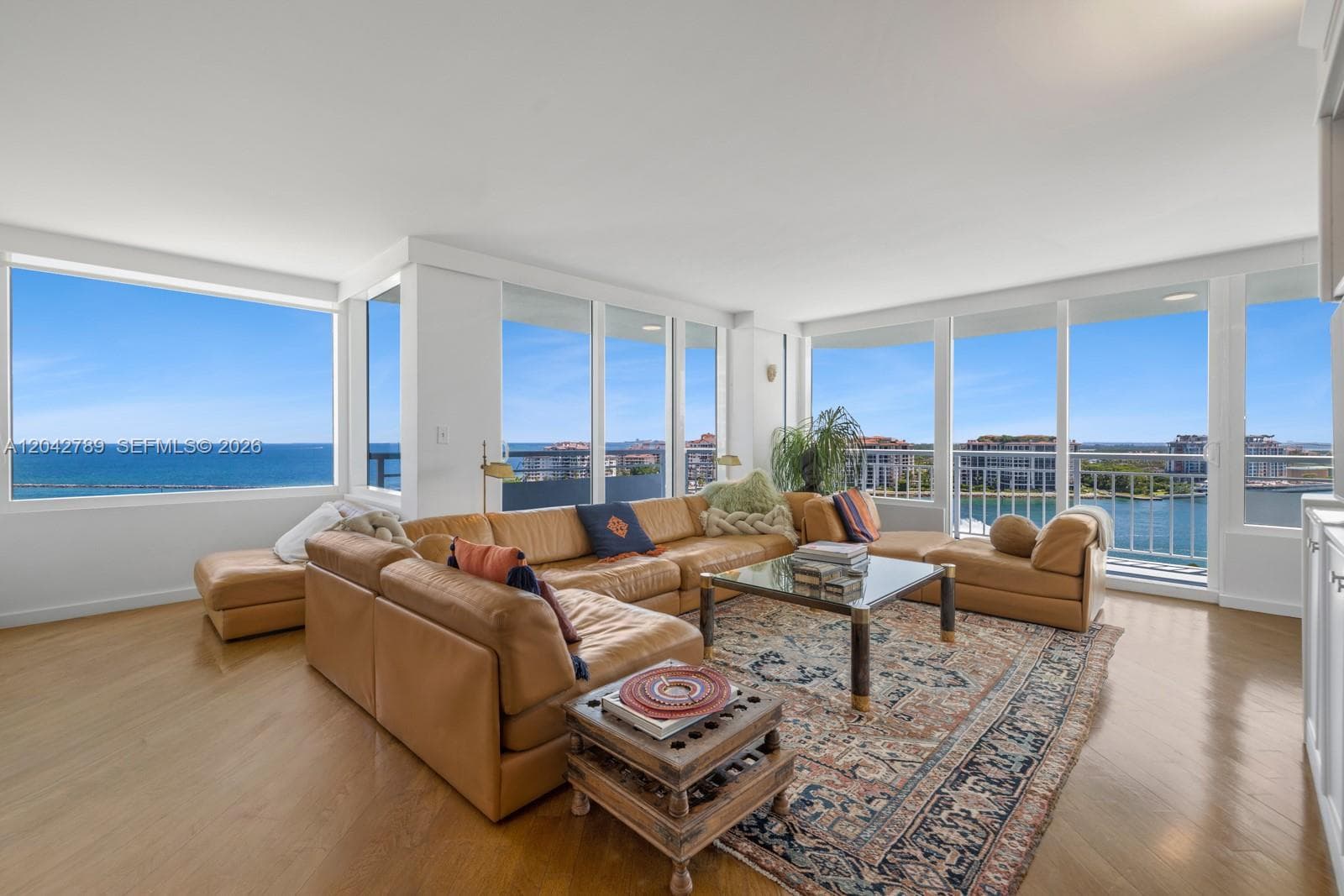 Condominium at 400 S Pointe Dr, Miami Beach FL 33139