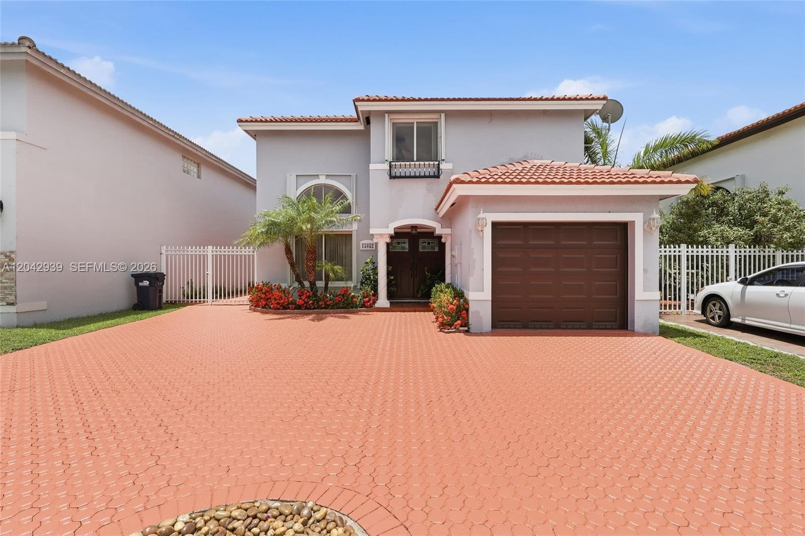 Single Family Residence at 15652 SW 91st Ln, Miami FL 33196