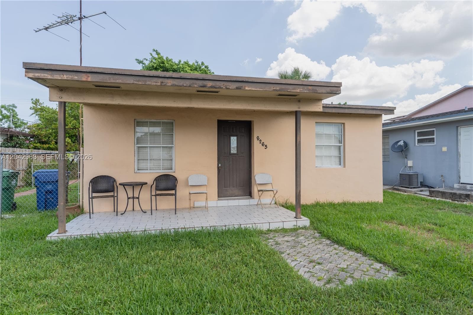 Single Family Residence at 9265 SW 38th St, Miami FL 33165