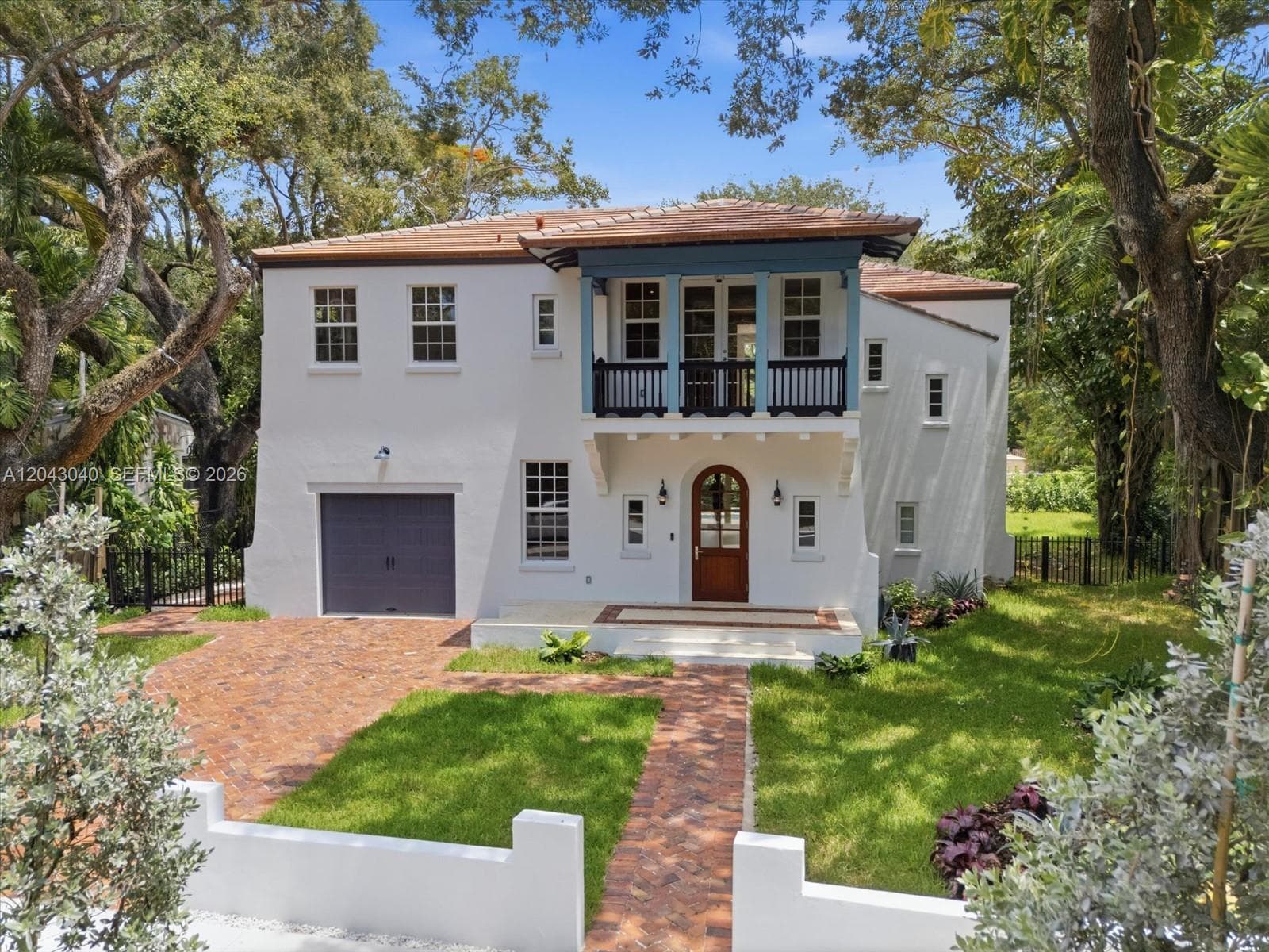 Single Family Residence at 6333 SW 69th St, South Miami FL 33143
