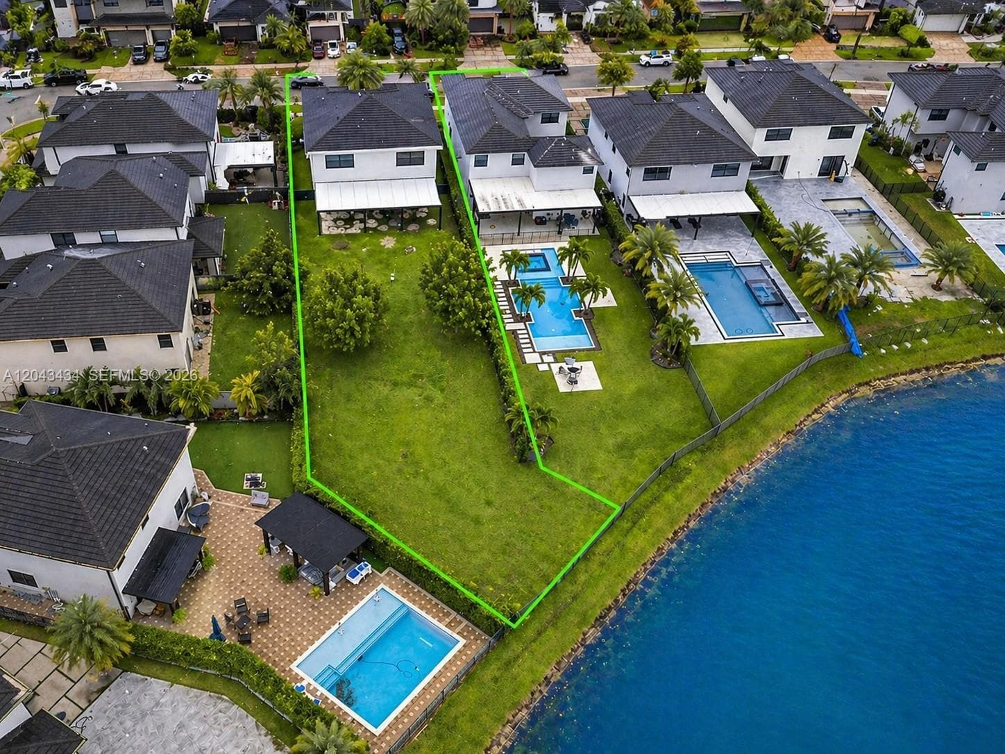 Single Family Residence at 8822 NW 161st Ter, Miami Lakes FL 33018
