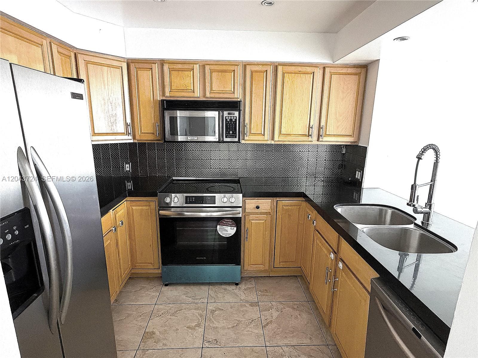 Condominium at 20335 W Country Club Dr # 2210, Aventura FL 33180