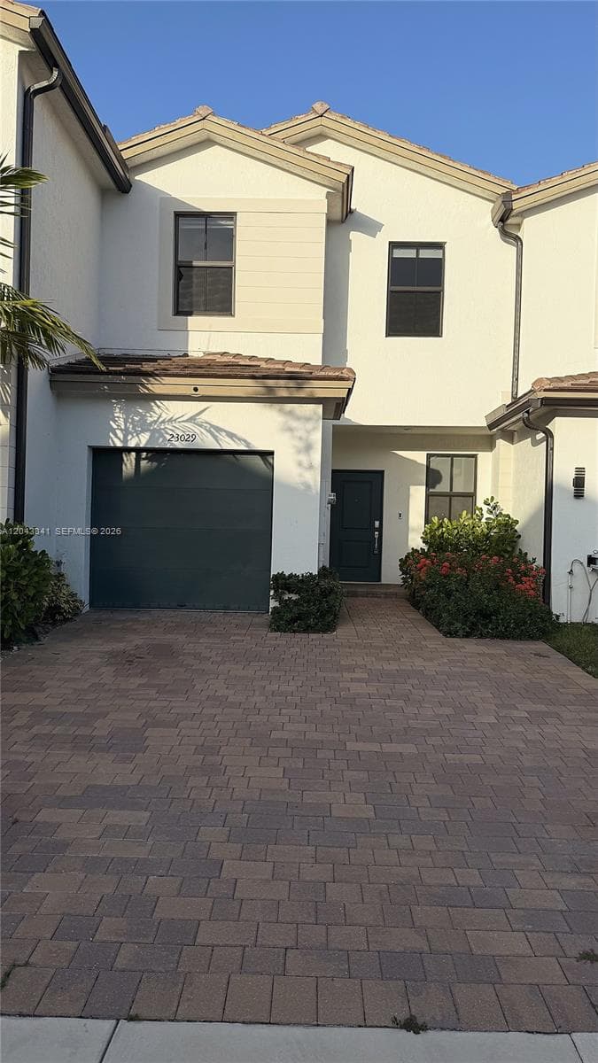 Townhouse at 23013 SW 128th Pl, Miami FL 33170