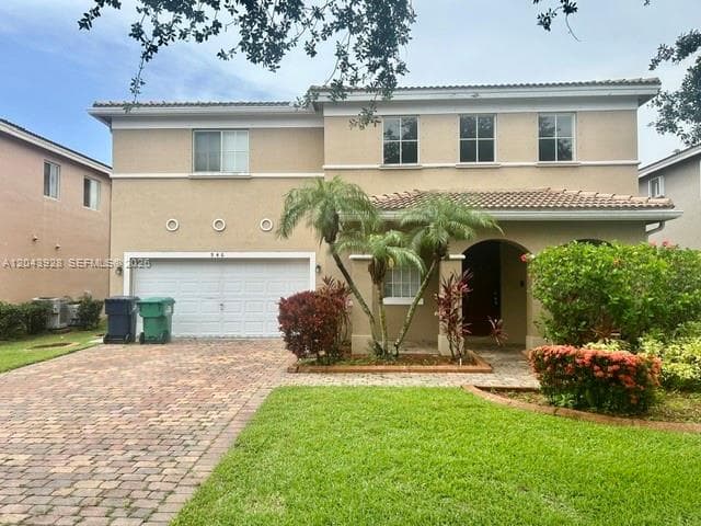 Single Family Residence at 946 NW 206th St, Miami Gardens FL 33169
