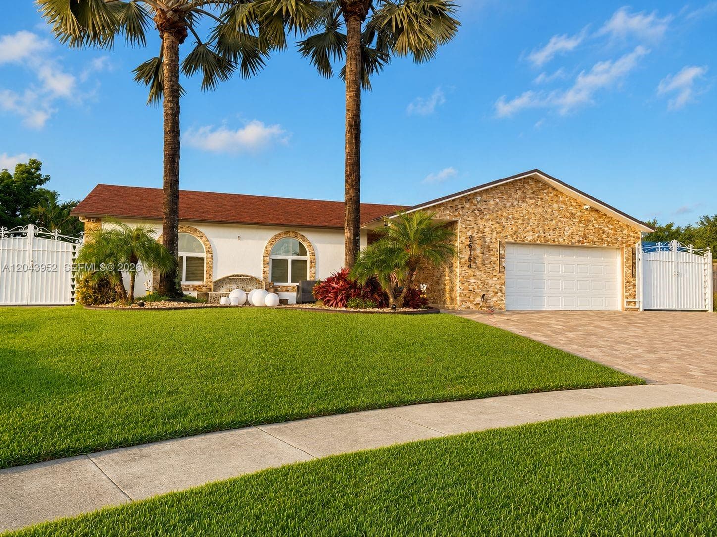 Single Family Residence at 26764 SW 122nd Pl, Homestead FL 33032